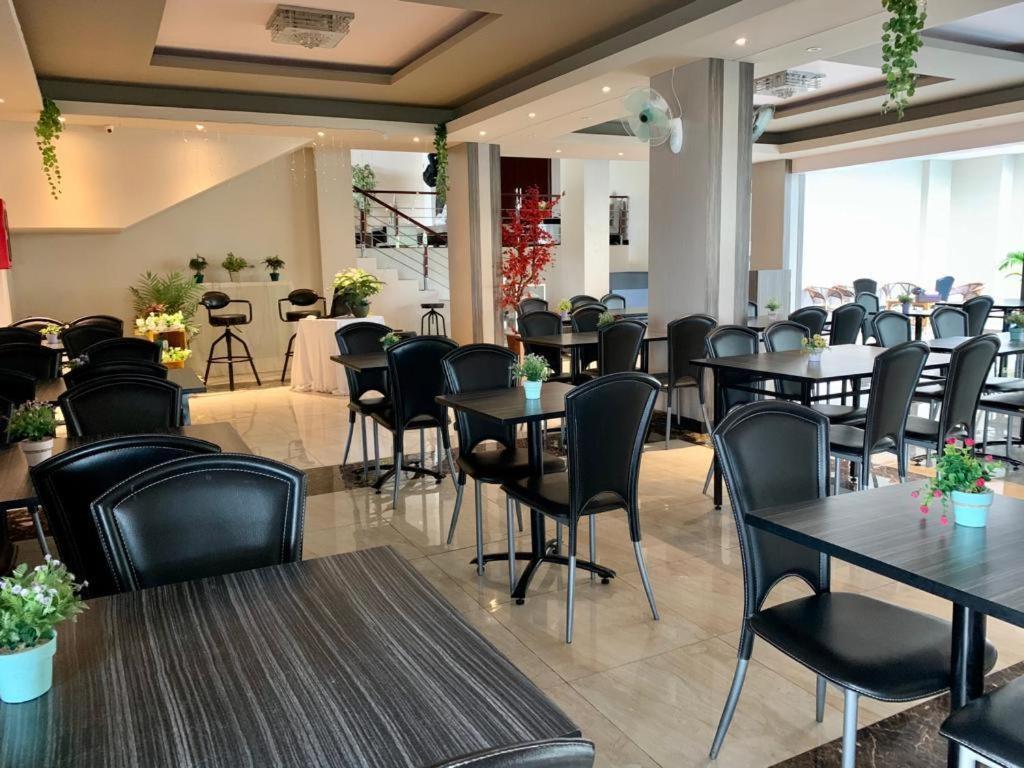 Grand Vilia Hotel Langgur Exteriör bild